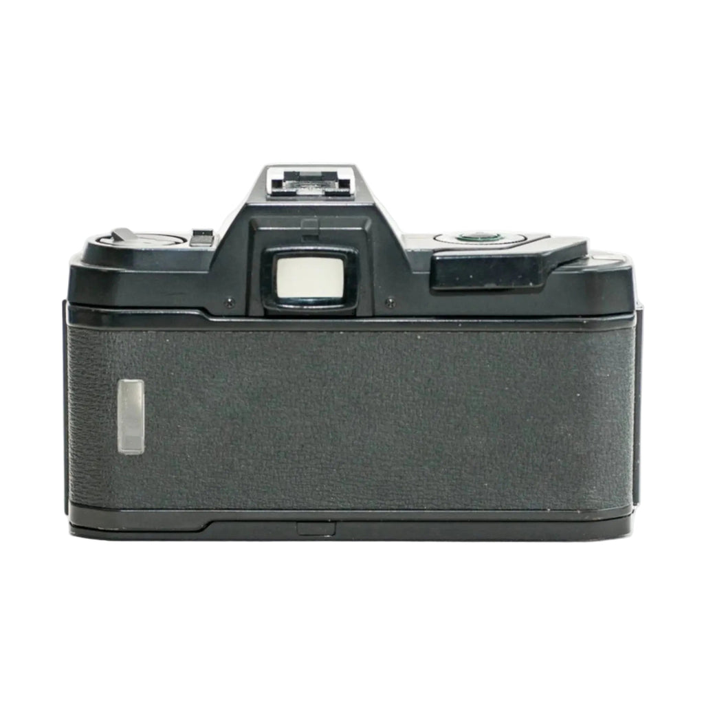 Pentax P30 / P3 35mm SLR Film Camera Kit  Zoom Lens
