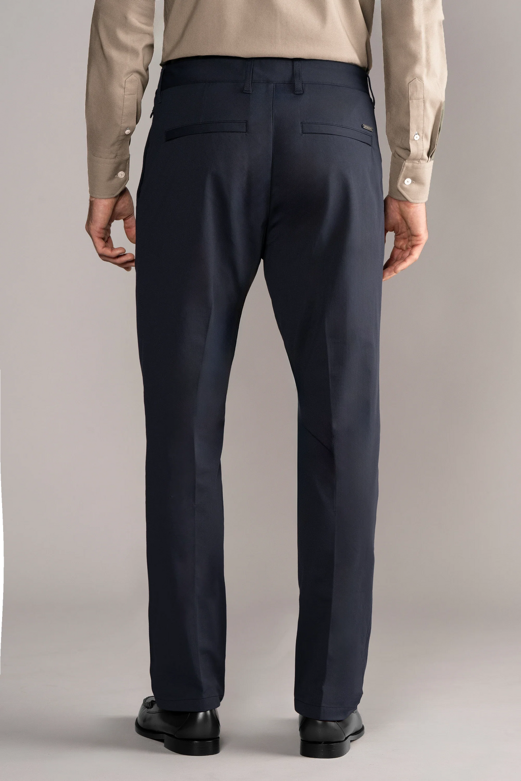 Performance Pleated Pants // Navy