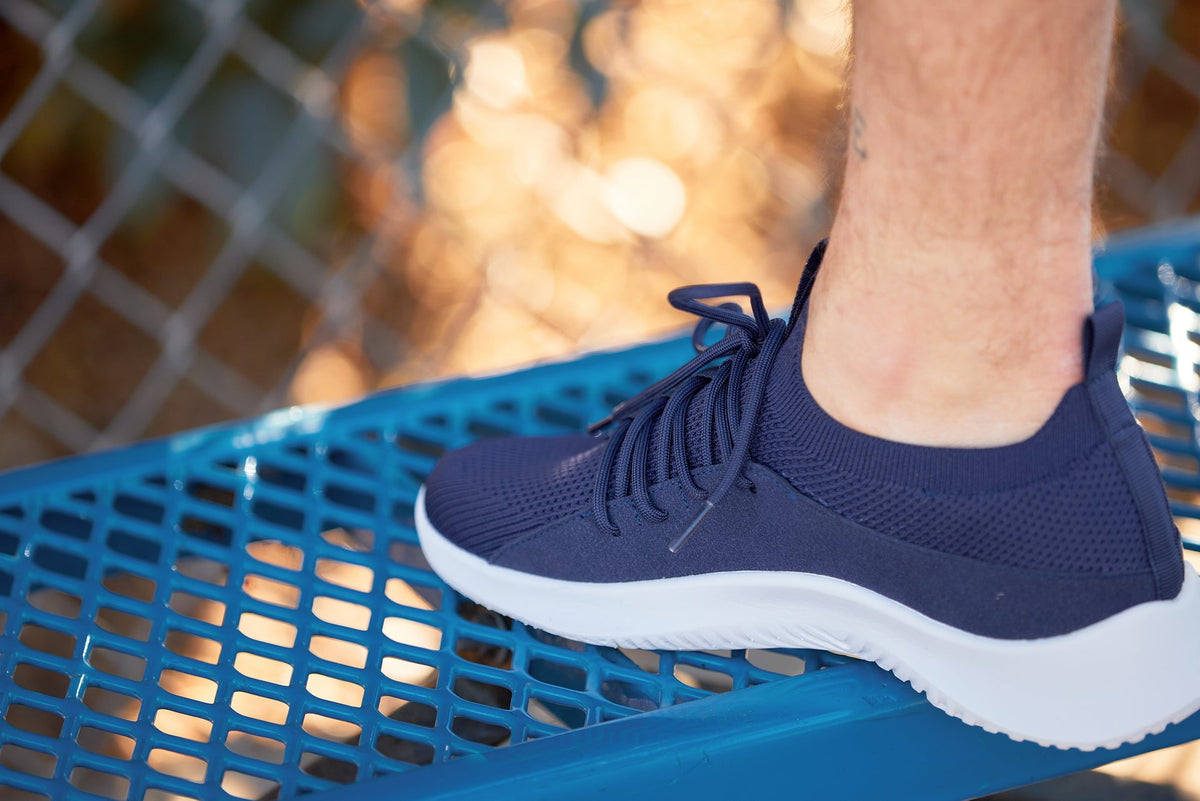 CALTO - Q135 - 2.4 Inches Taller (Navy/White Sole) - Ultra Lightweight Sneakers
