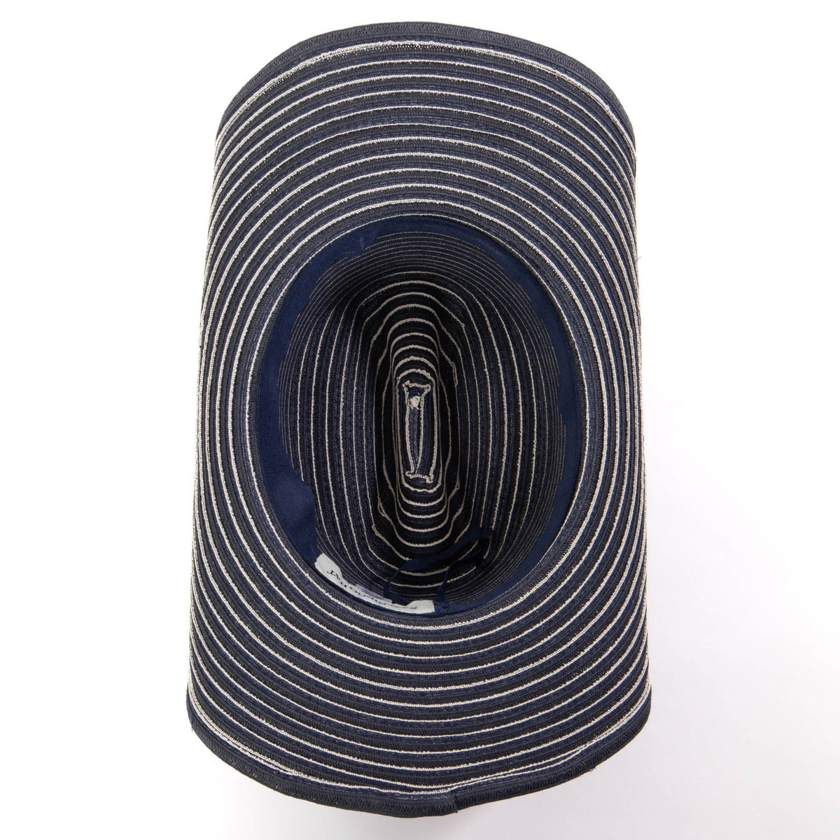 Luz - Cattleman's Crease Cowboy with Rolled Wire Brim