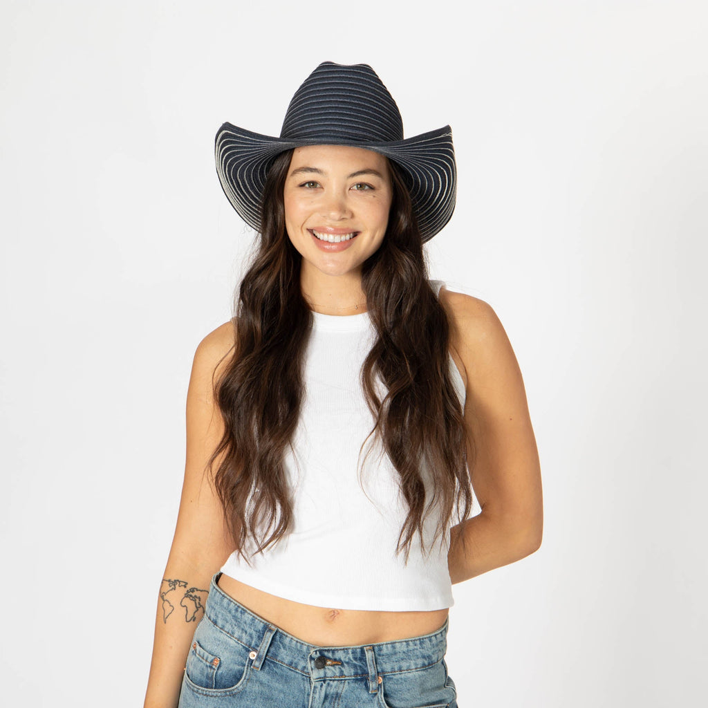 Luz - Cattleman's Crease Cowboy with Rolled Wire Brim