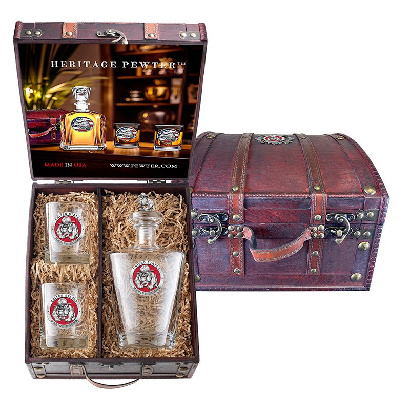 USMC Bulldog Royal Decanter with 3D Top and 2 Glasses w/ Chest Box
