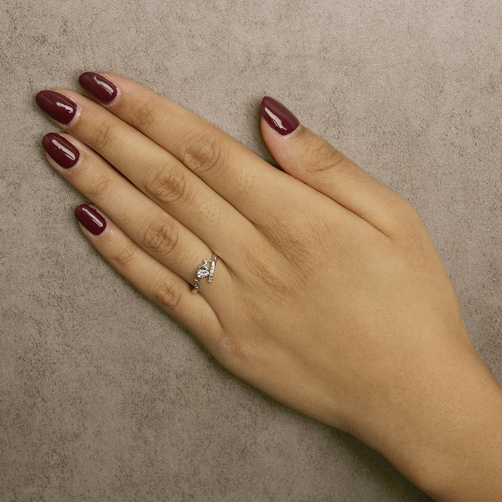 .925 Sterling Silver Diamond Accent "MOM" Heart Ring (J-K Color, I2-I3 Clarity)