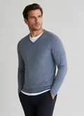 Seamless V-Neck Pullover Shirt