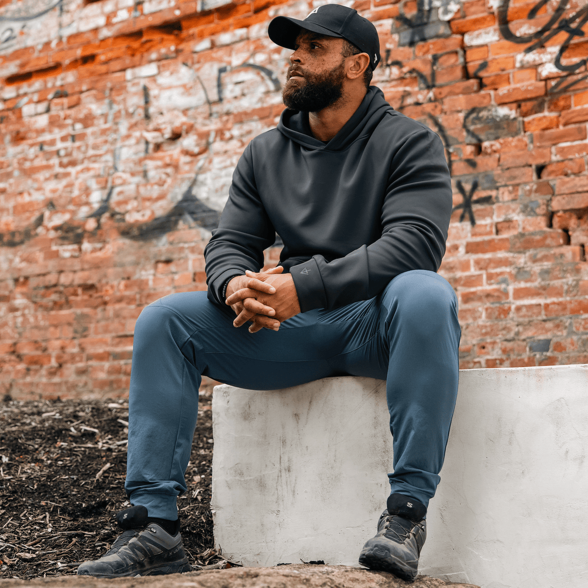 Carrier Traveler Joggers