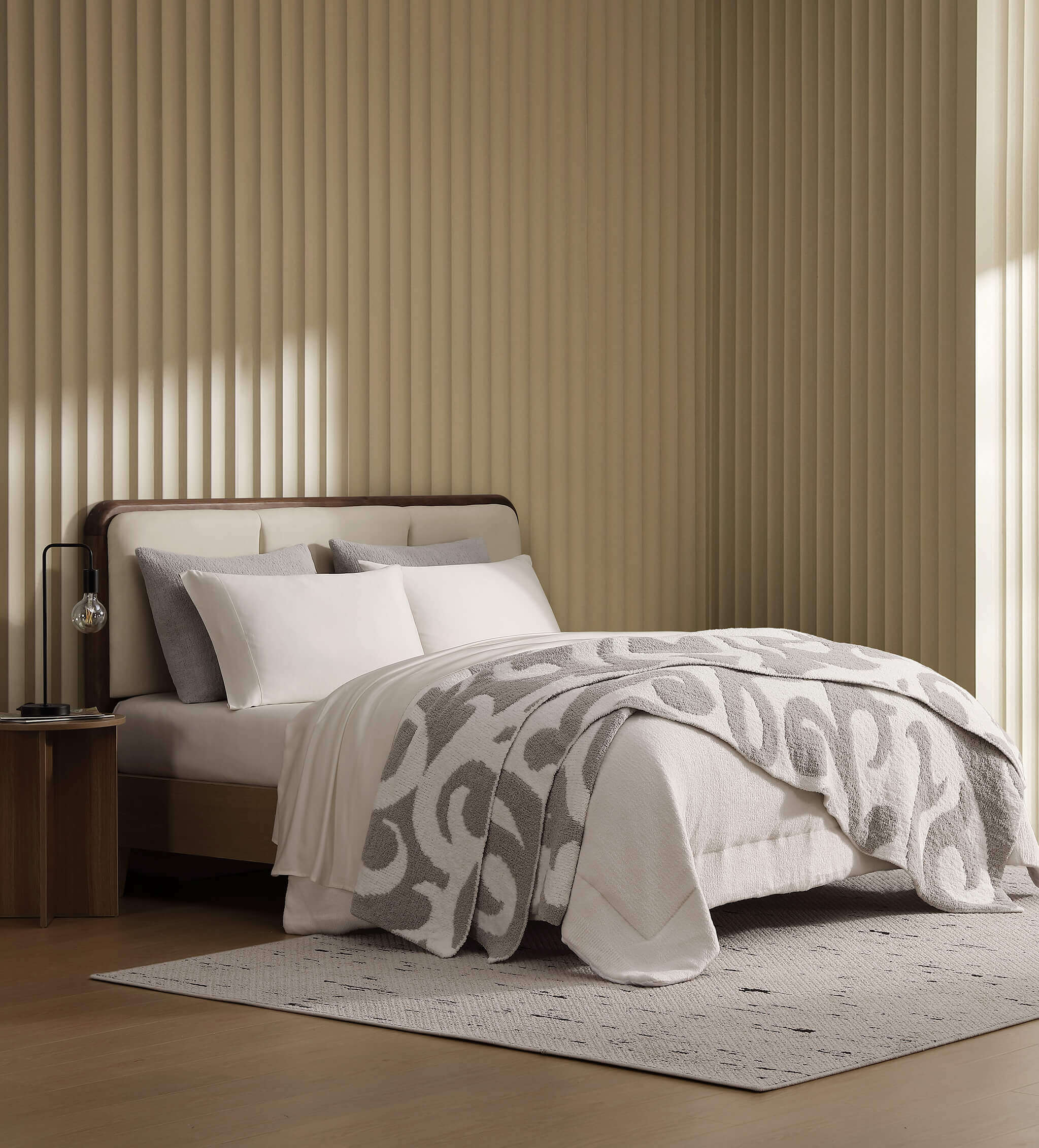 Snug Casablanca Bed Blanket