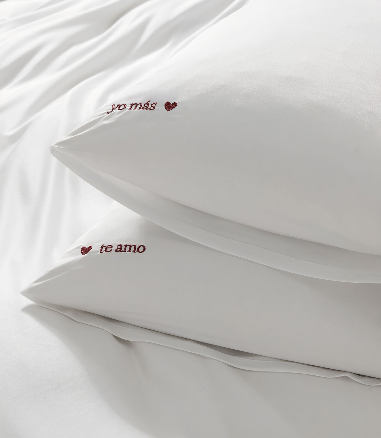 Te Amo Bamboo Viscose Pillowcase Set