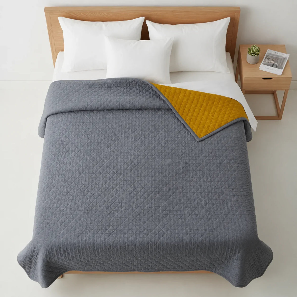 The Estate Reversible Quilt Lounger