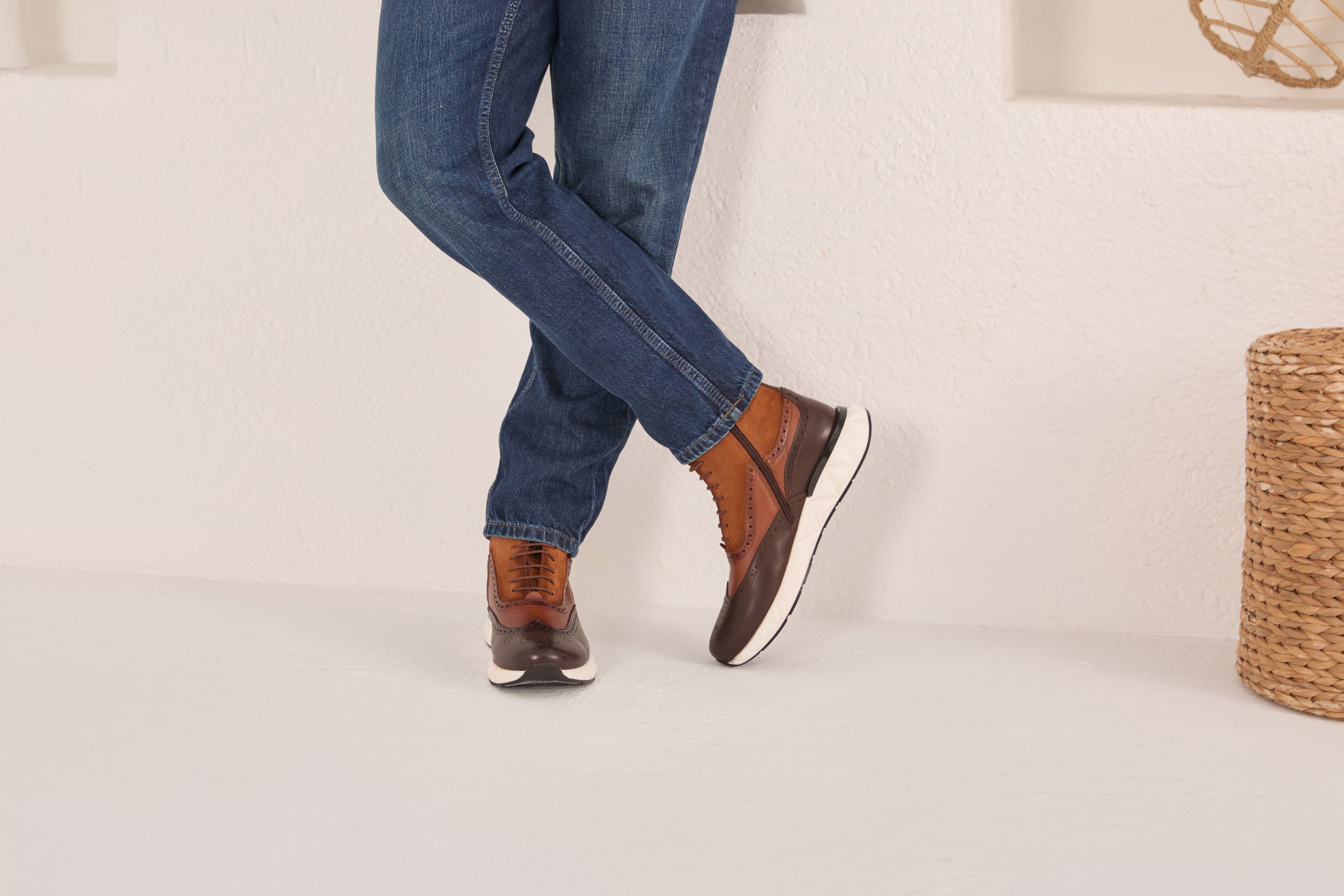 The Regent Brown Leather Wingtip Brogue Men Casual Boot