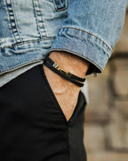 The Hitch - Black/Gold