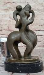 Abstract Bronze Sculpture of Embracing Figures – Contemporary Art on Marble Base