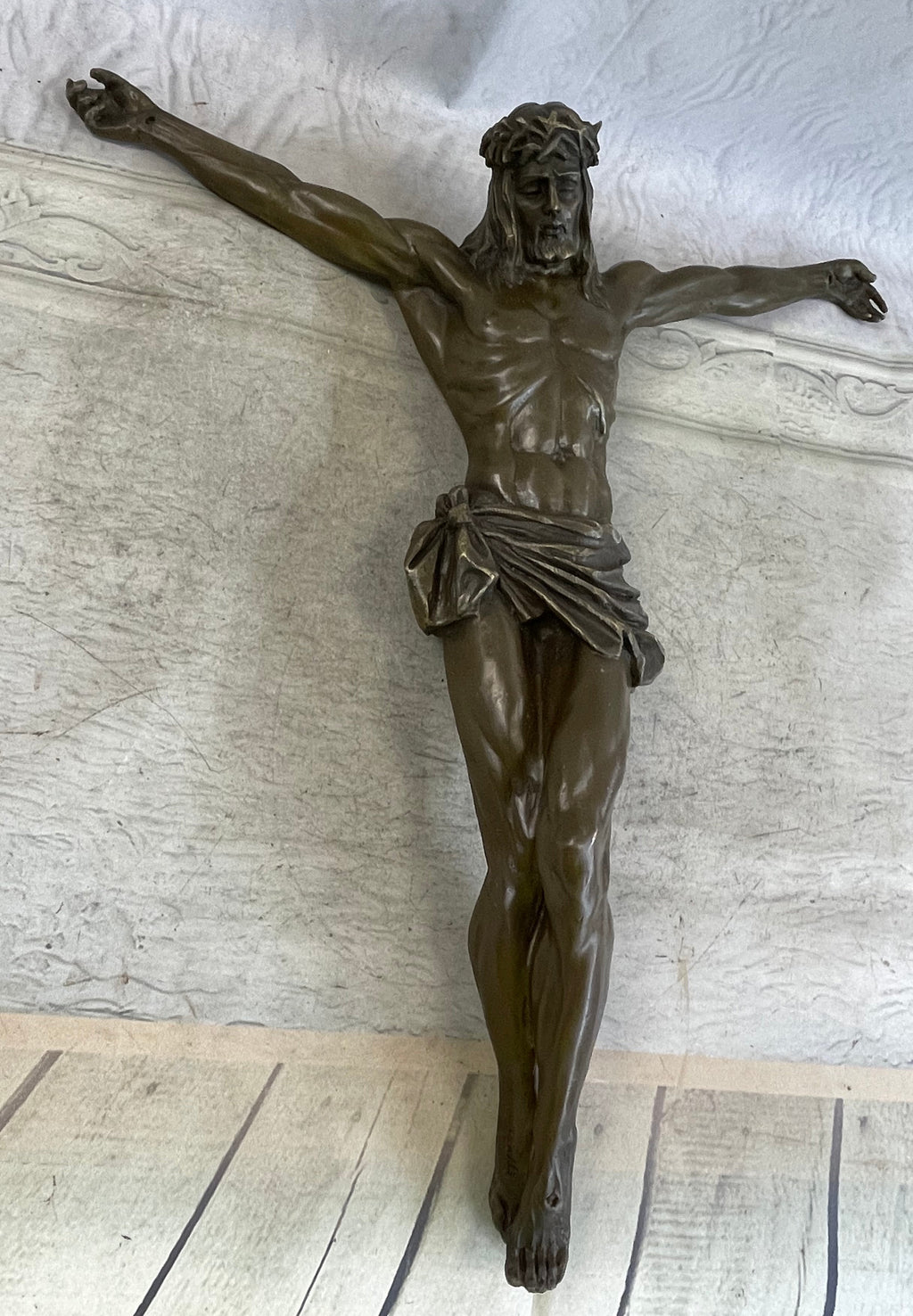 Jesus Christ on Cross Wall Hanging Crucifix Sculpture 18.5" x 17.5"
