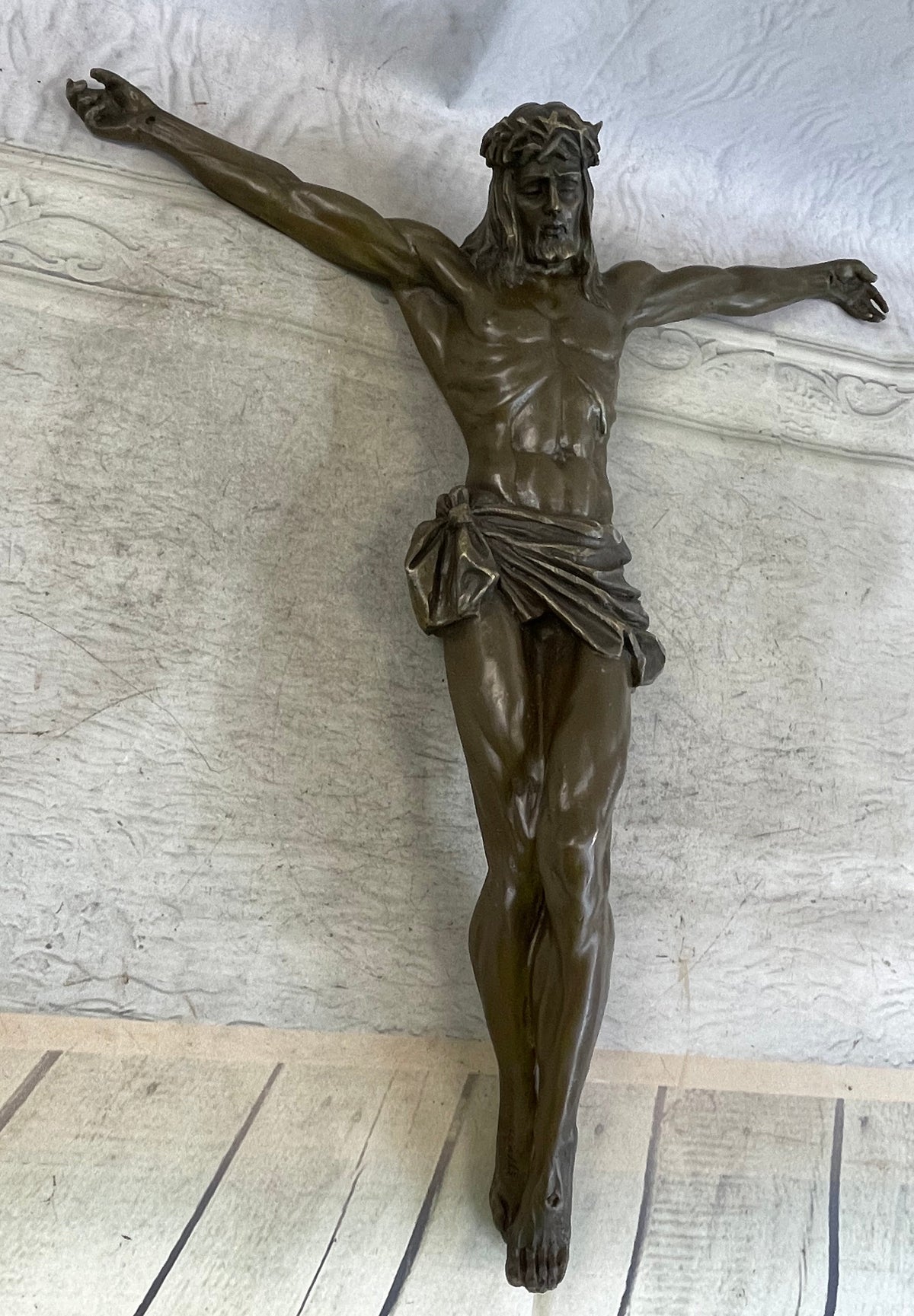 Jesus Christ on Cross Wall Hanging Crucifix Sculpture 18.5" x 17.5"