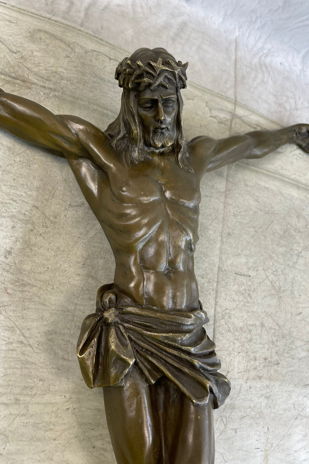 Jesus Christ on Cross Wall Hanging Crucifix Sculpture 18.5" x 17.5"