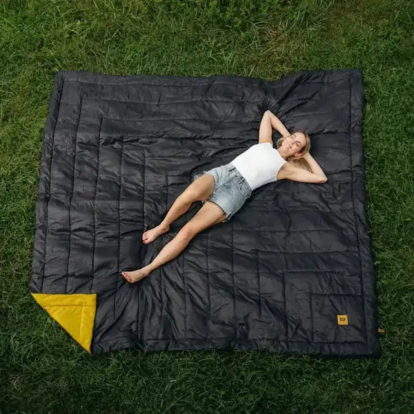 XL Outdoorsy™ Blanket