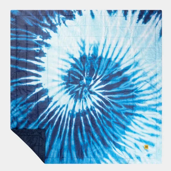 XL Outdoorsy™ Blanket