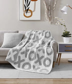 XOXO Throw