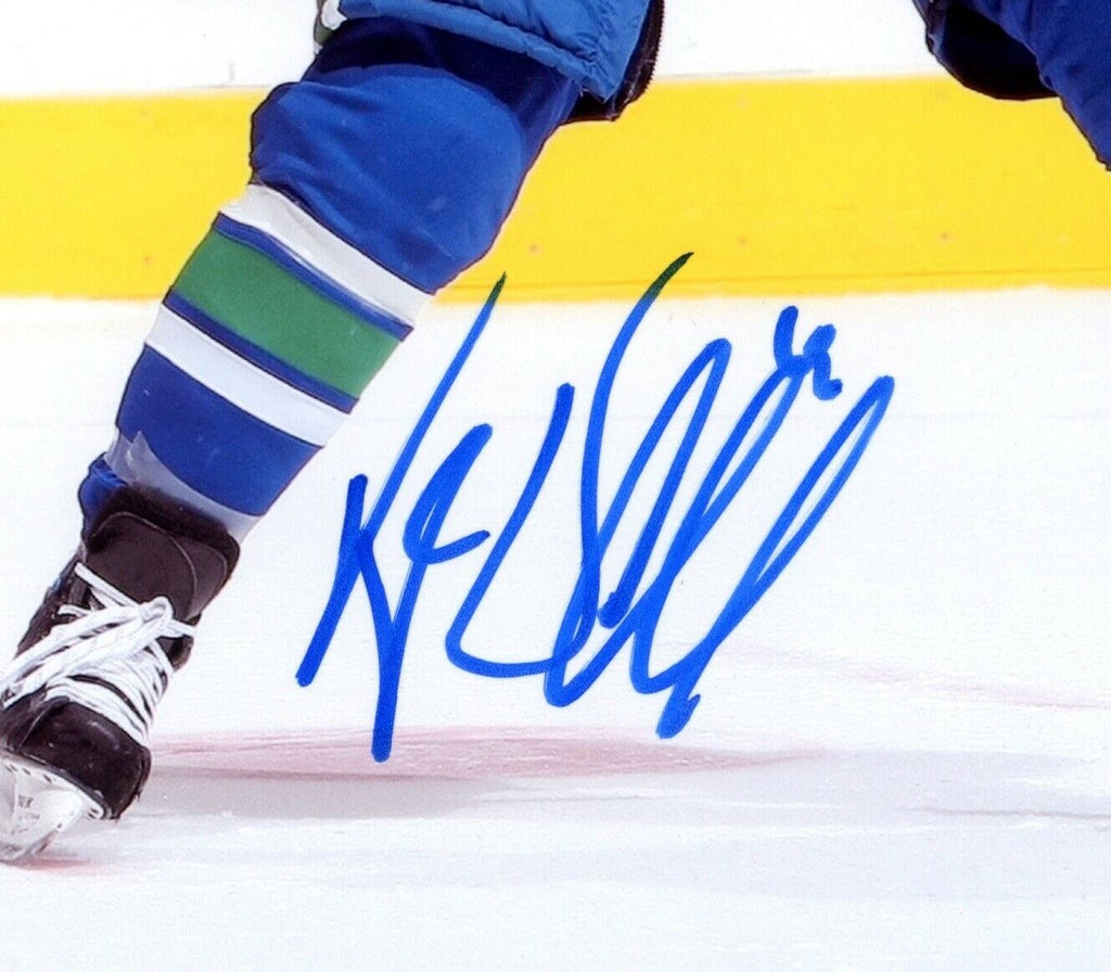 Kyle Wellwood Vancouver Canucks Signed/Autographed 8x10 Photo 152987