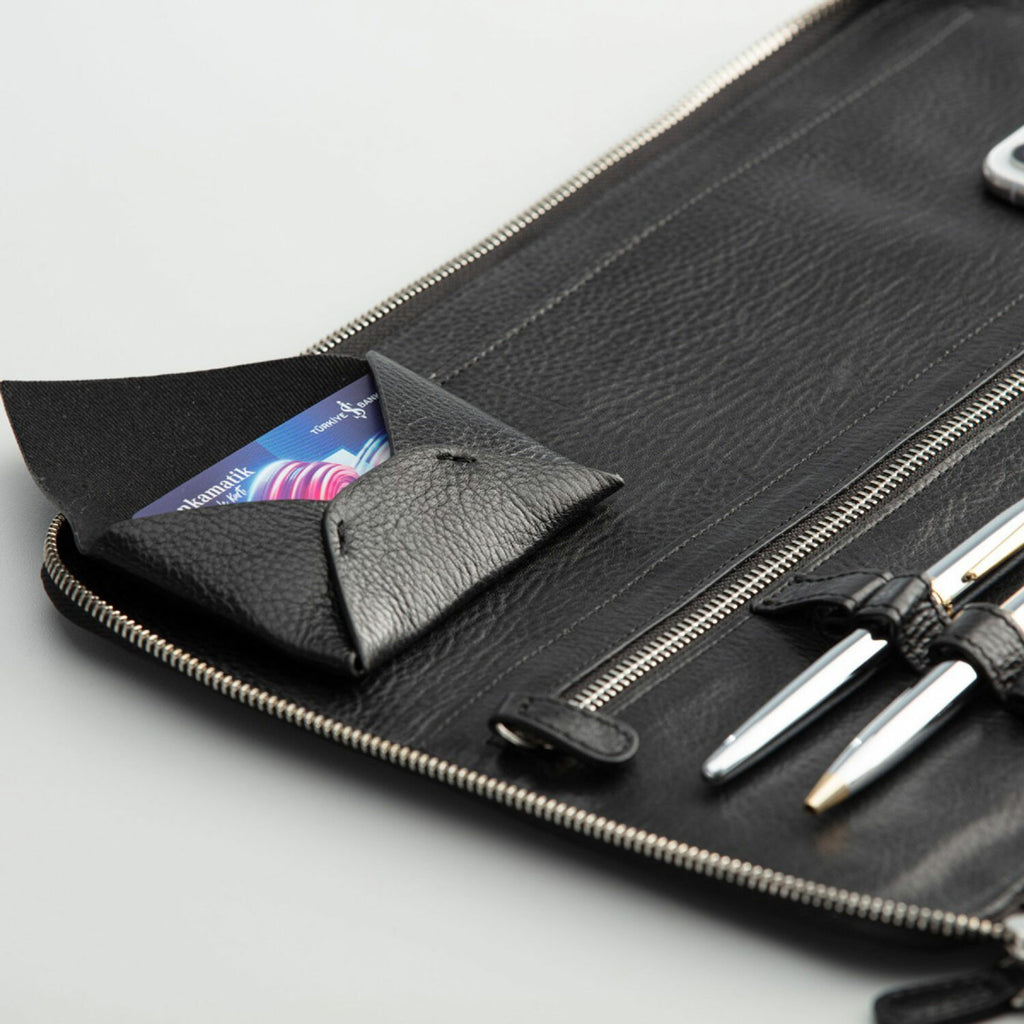MacBook Pro Organizer // Black