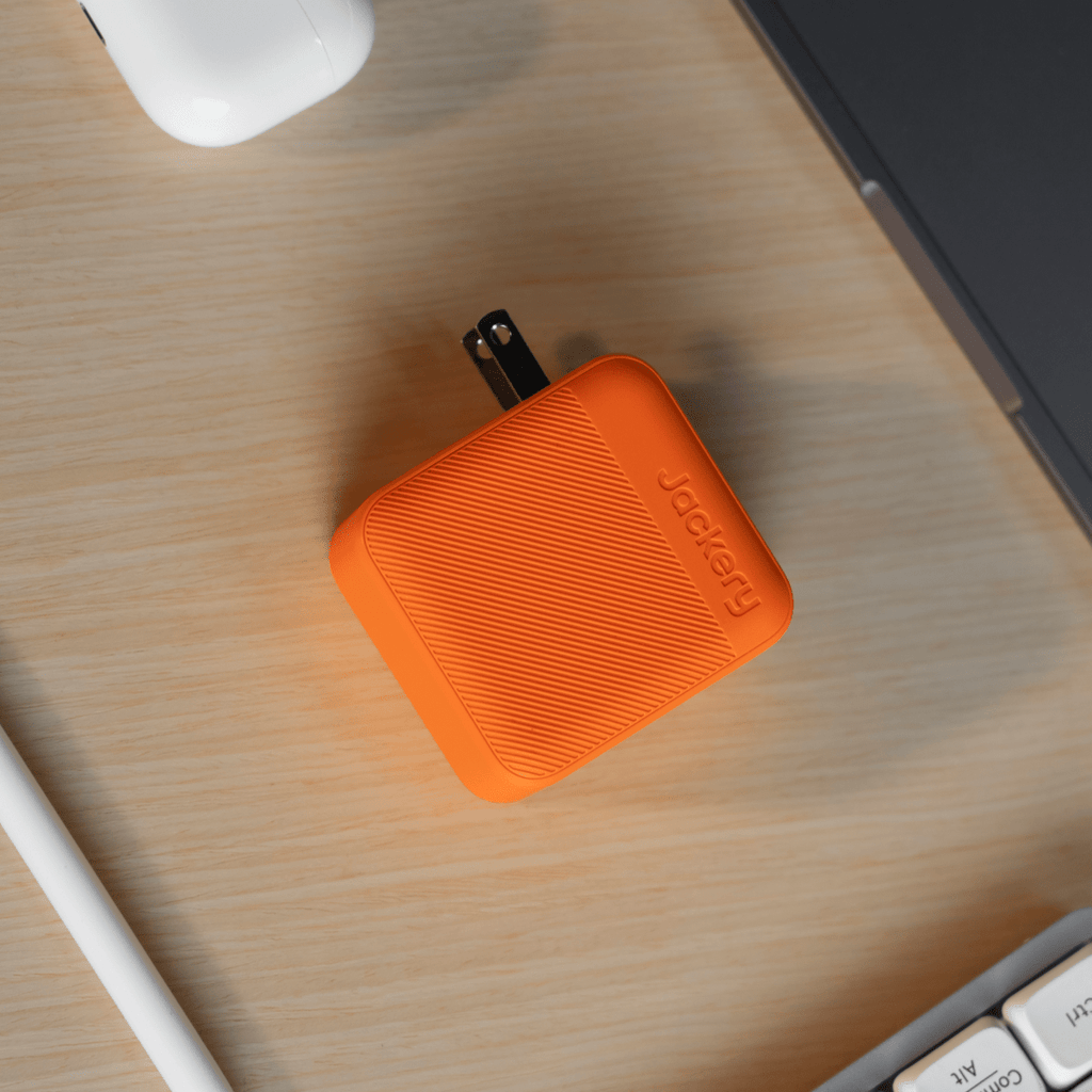 [Add-on]Jackery 102W GaN 3-Port Fast Charger