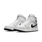 Air Jordan 1 High 'Light Smoke Grey'