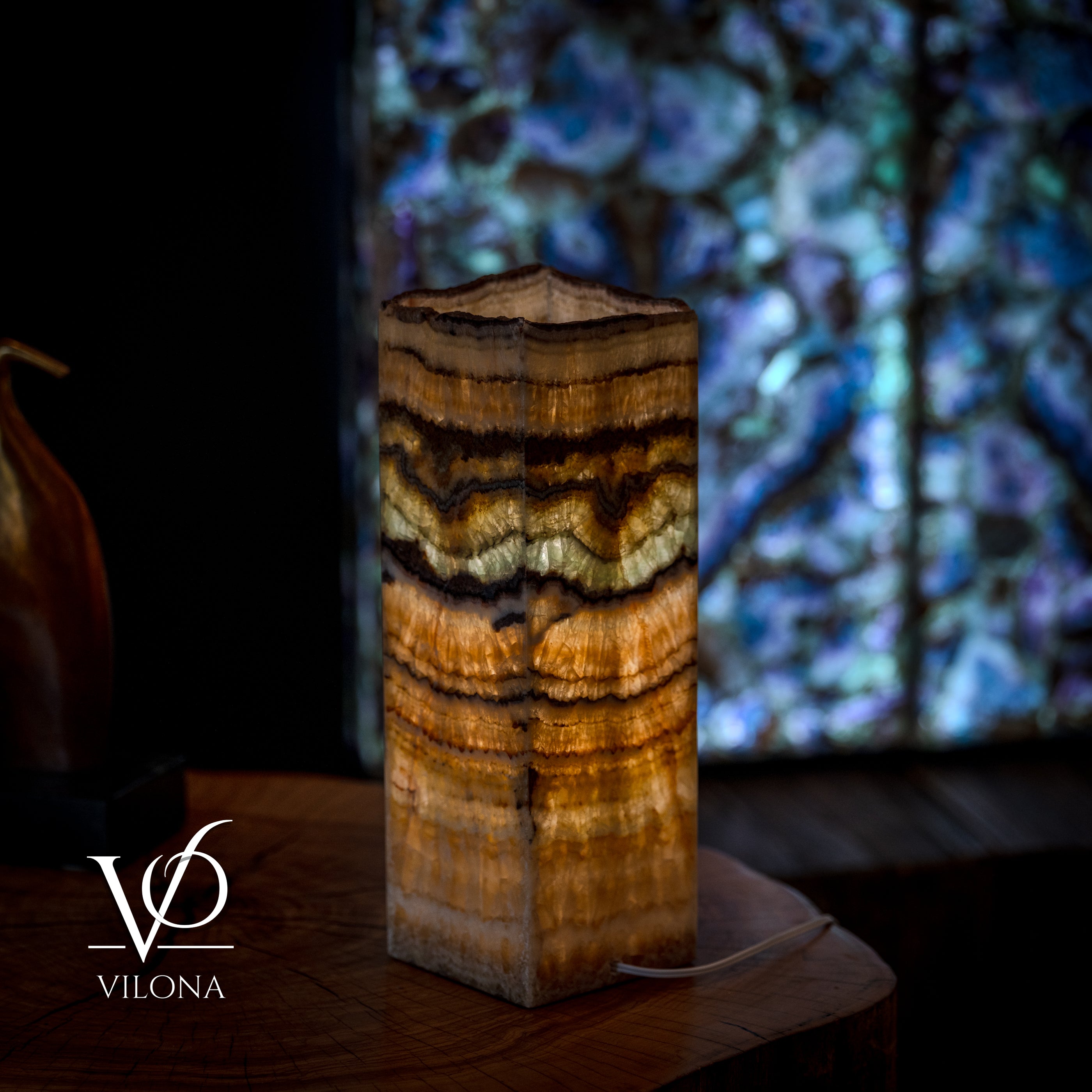 Aqua Onyx Table Lamp - Small - (18" Tall, 6x6" Live Edge Square #8)
