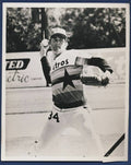 Nolan Ryan Houston Astros unsigned B/W 8x10 Photo 114114