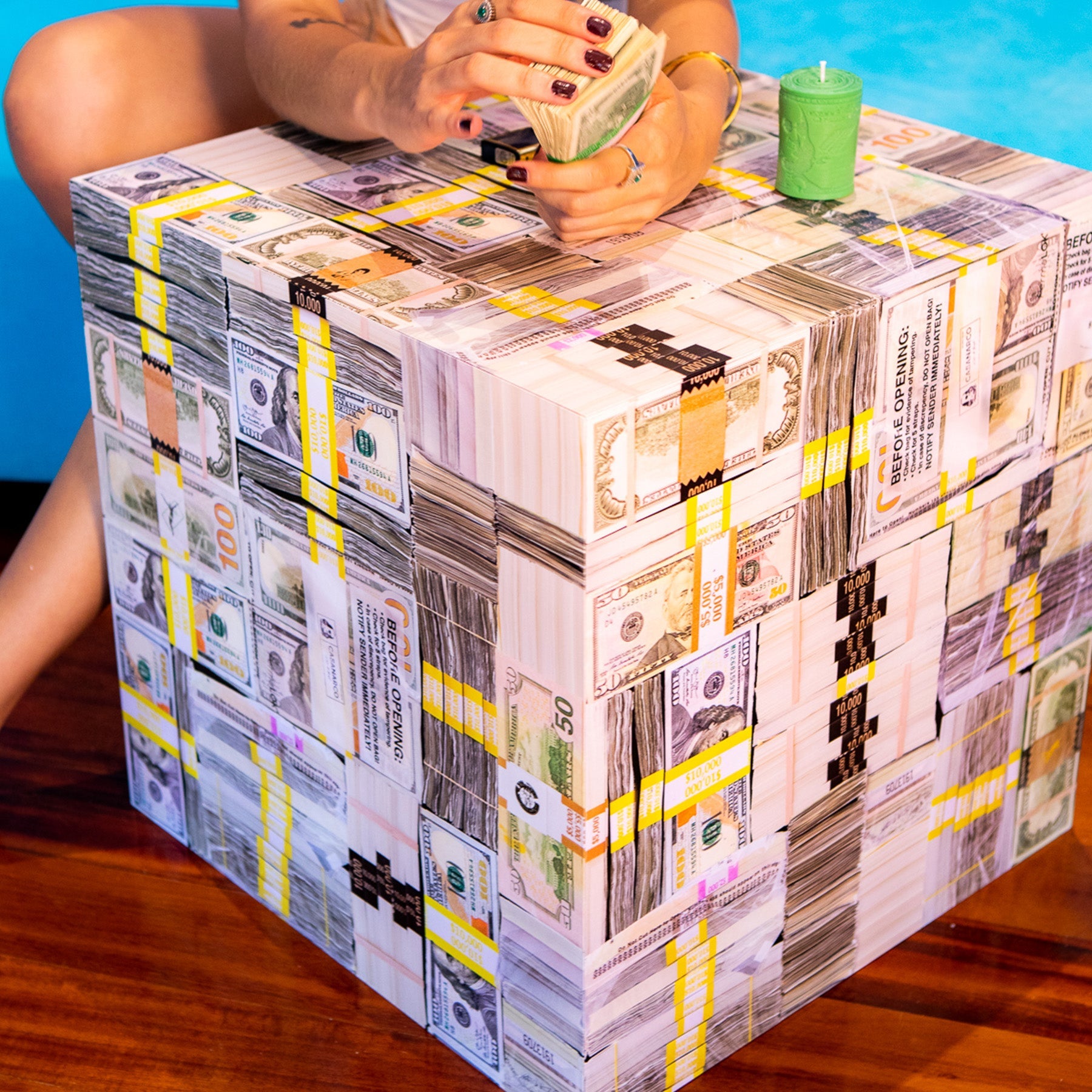 Hush Money Table Félix Style Pay the Government… So They Don’t Sing