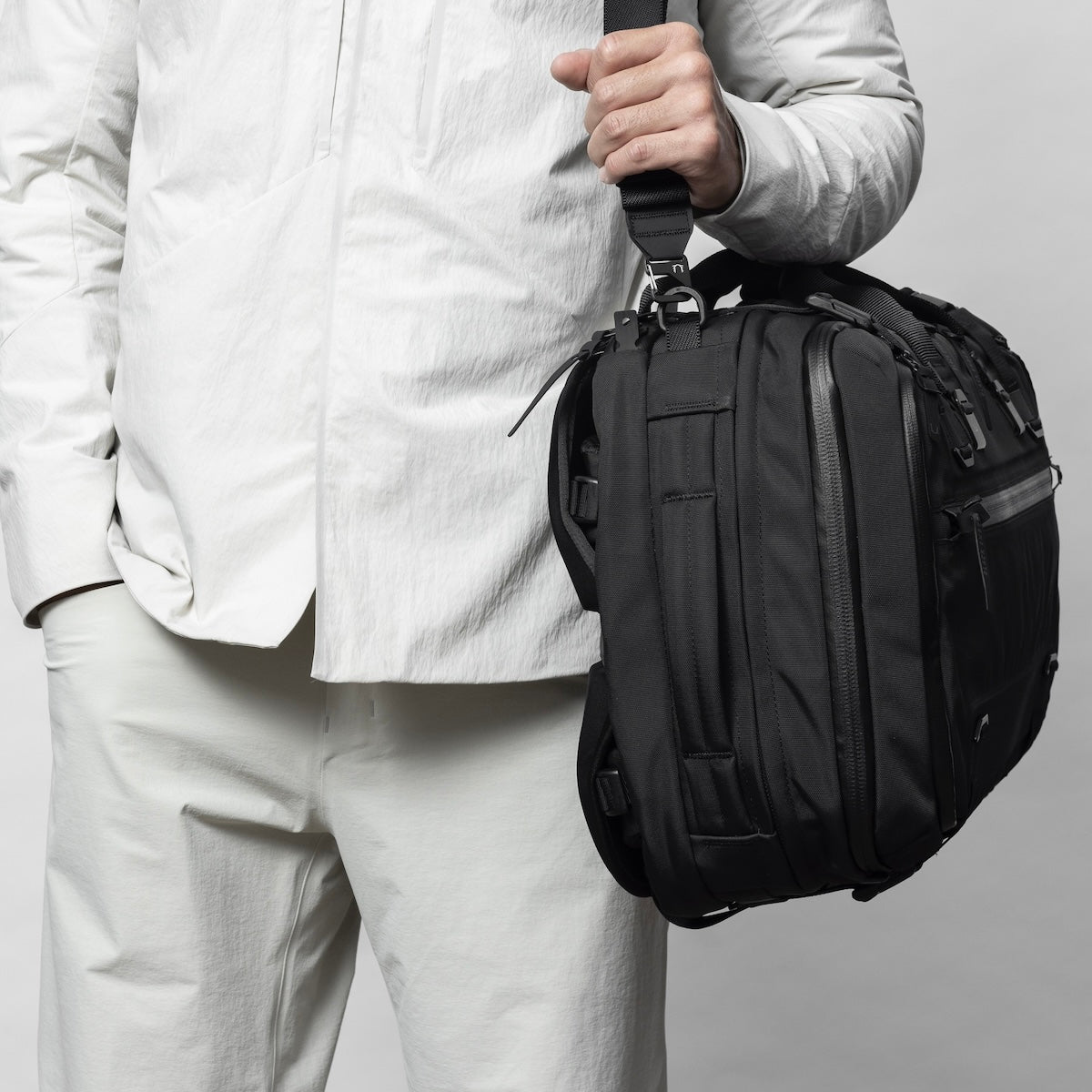 FORGE 40 EMBERTEX™ PFAS FREE - JET BLACK : 30L - 40L EXPANSION