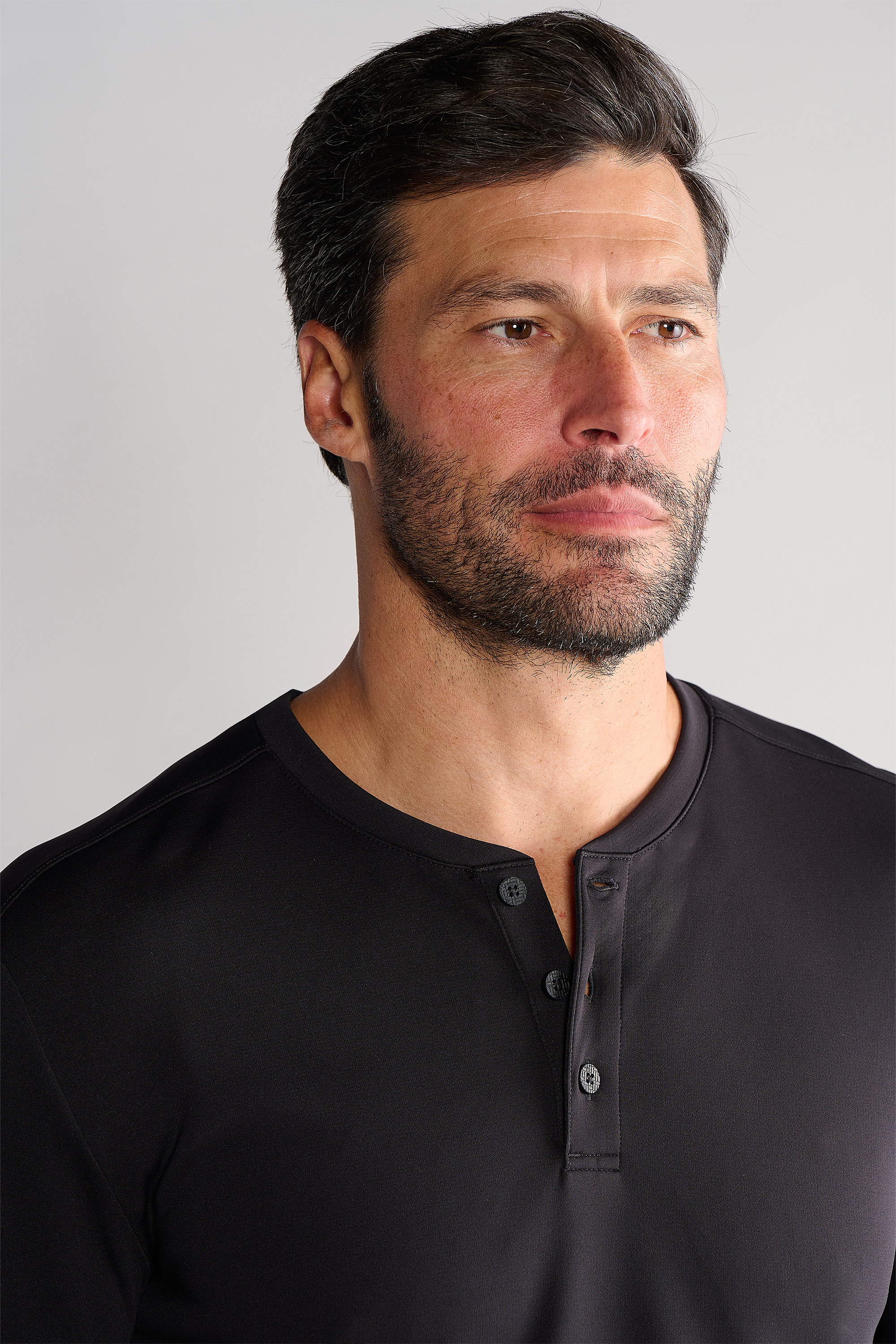 Performance Henley