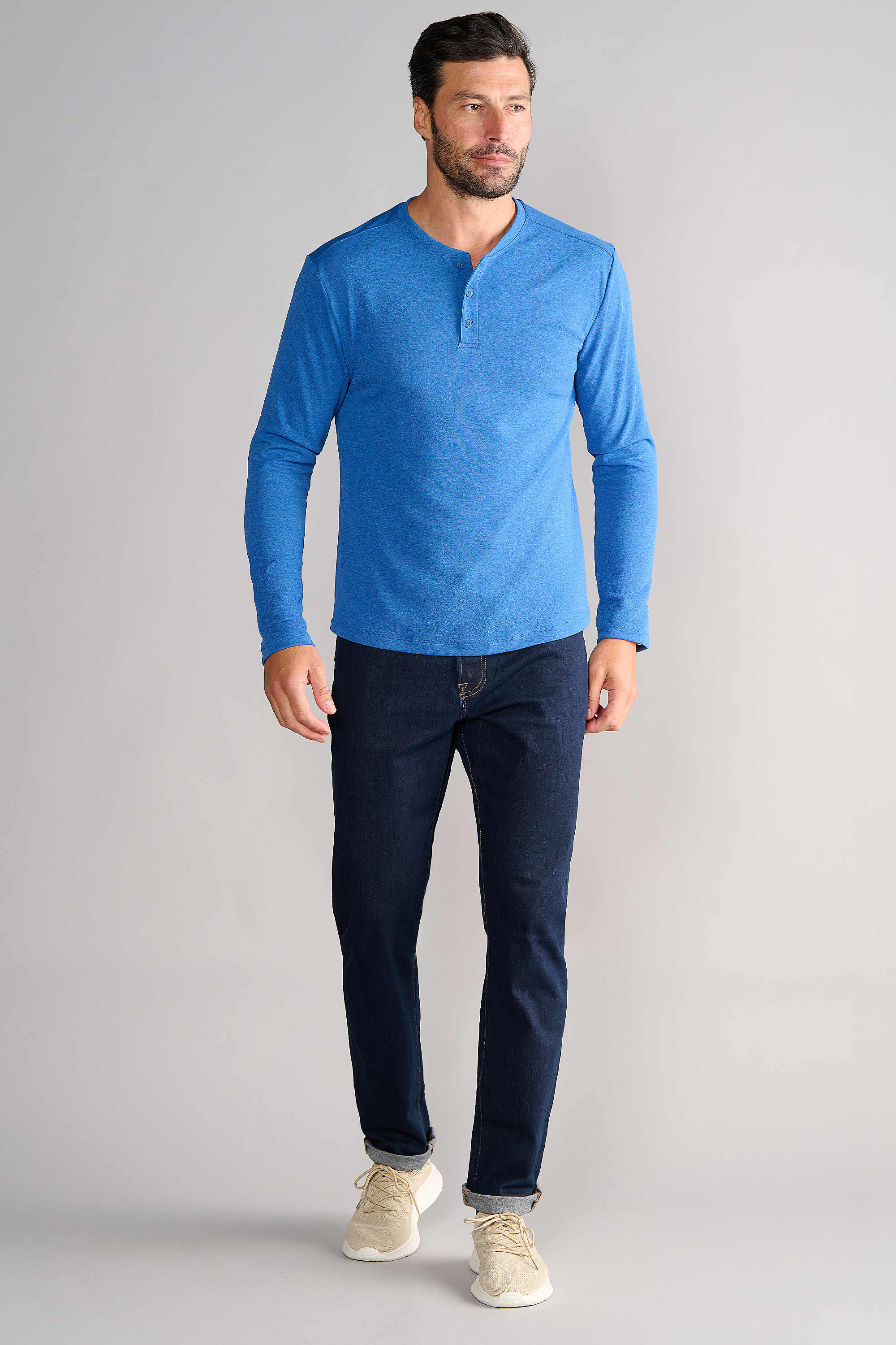 Performance Henley
