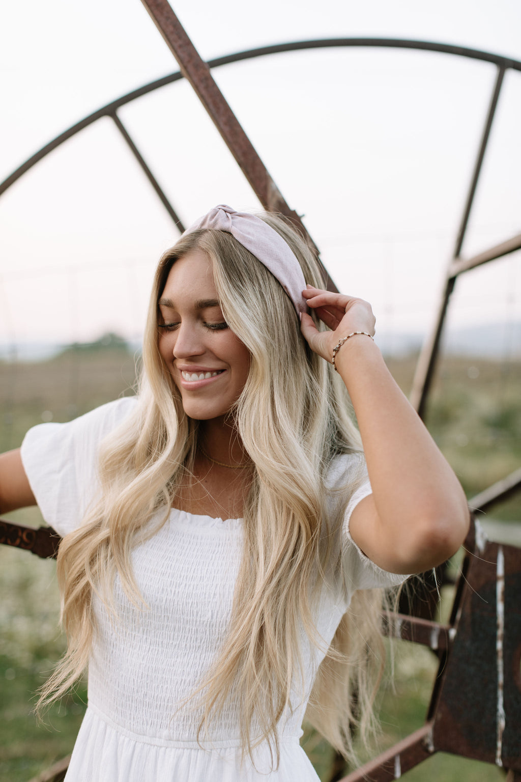 Blushing - Knotted Headband