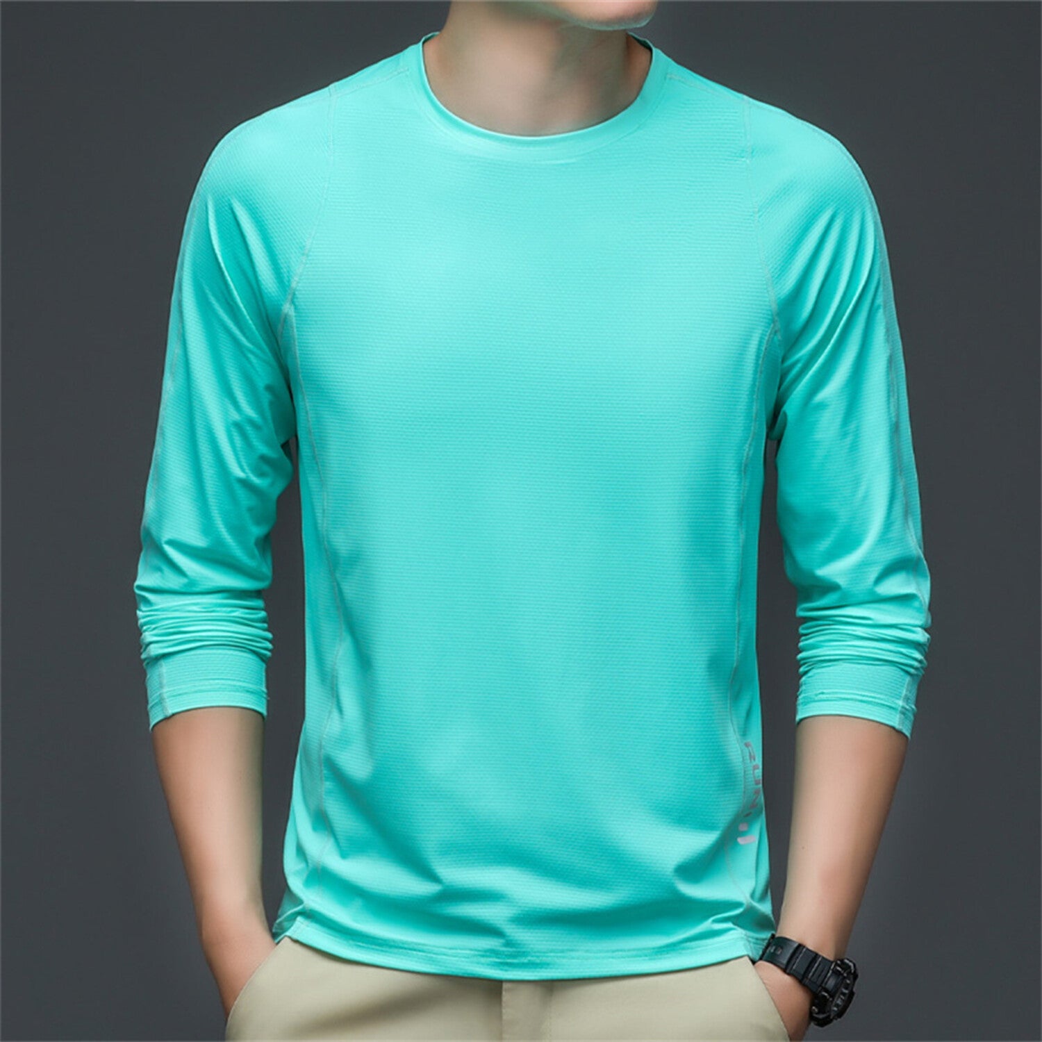 Crewneck Long-Sleeve Stitched T-Shirt // Light Green