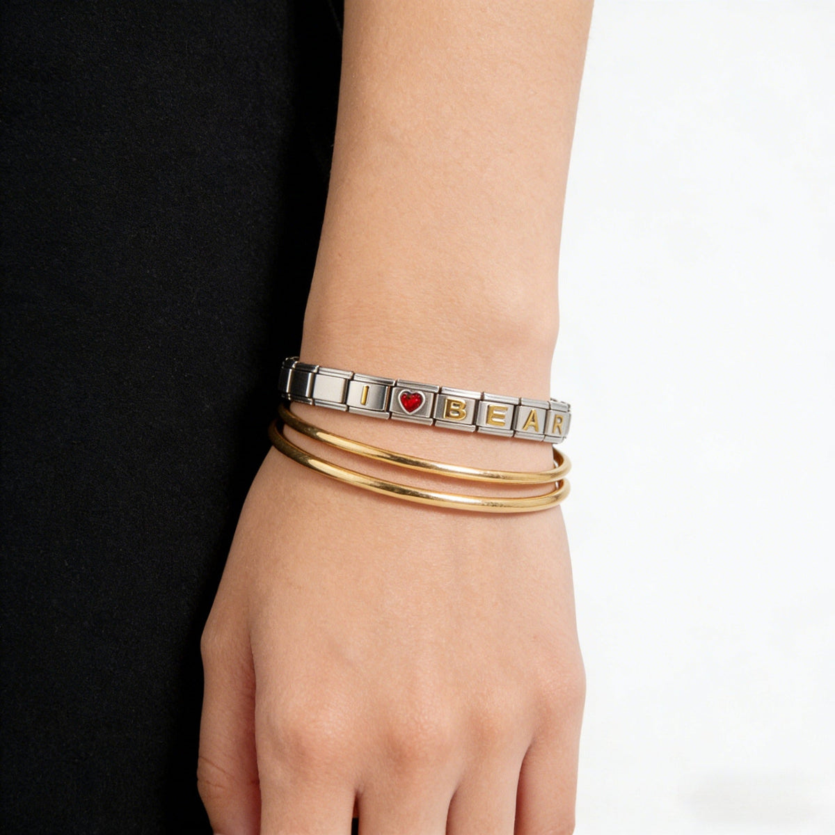 Chicago Bears Italian Charm Bracelet – Perfect Valentine’s Day, Holiday & Any Occasion Gift for Fans