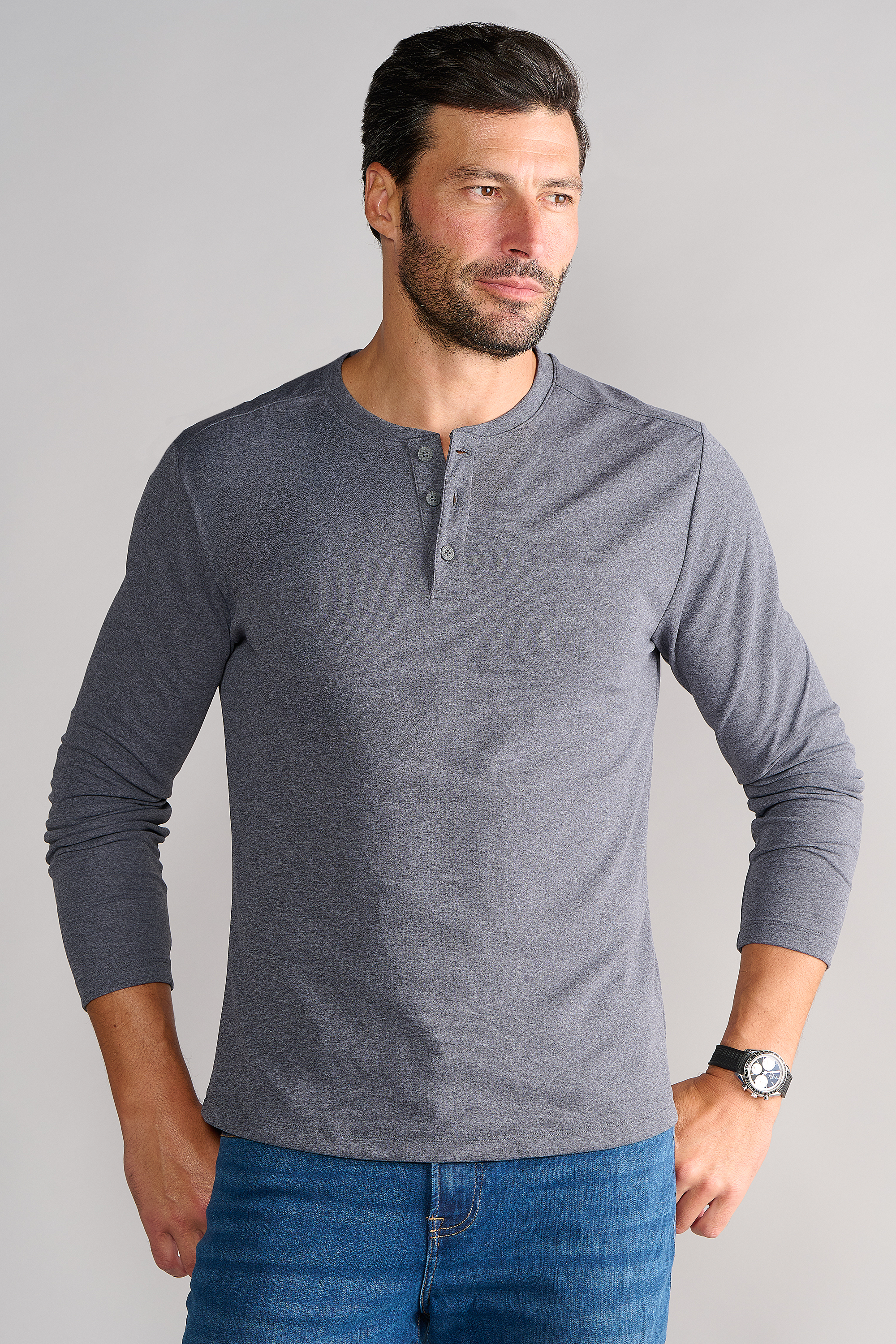 Performance Henley