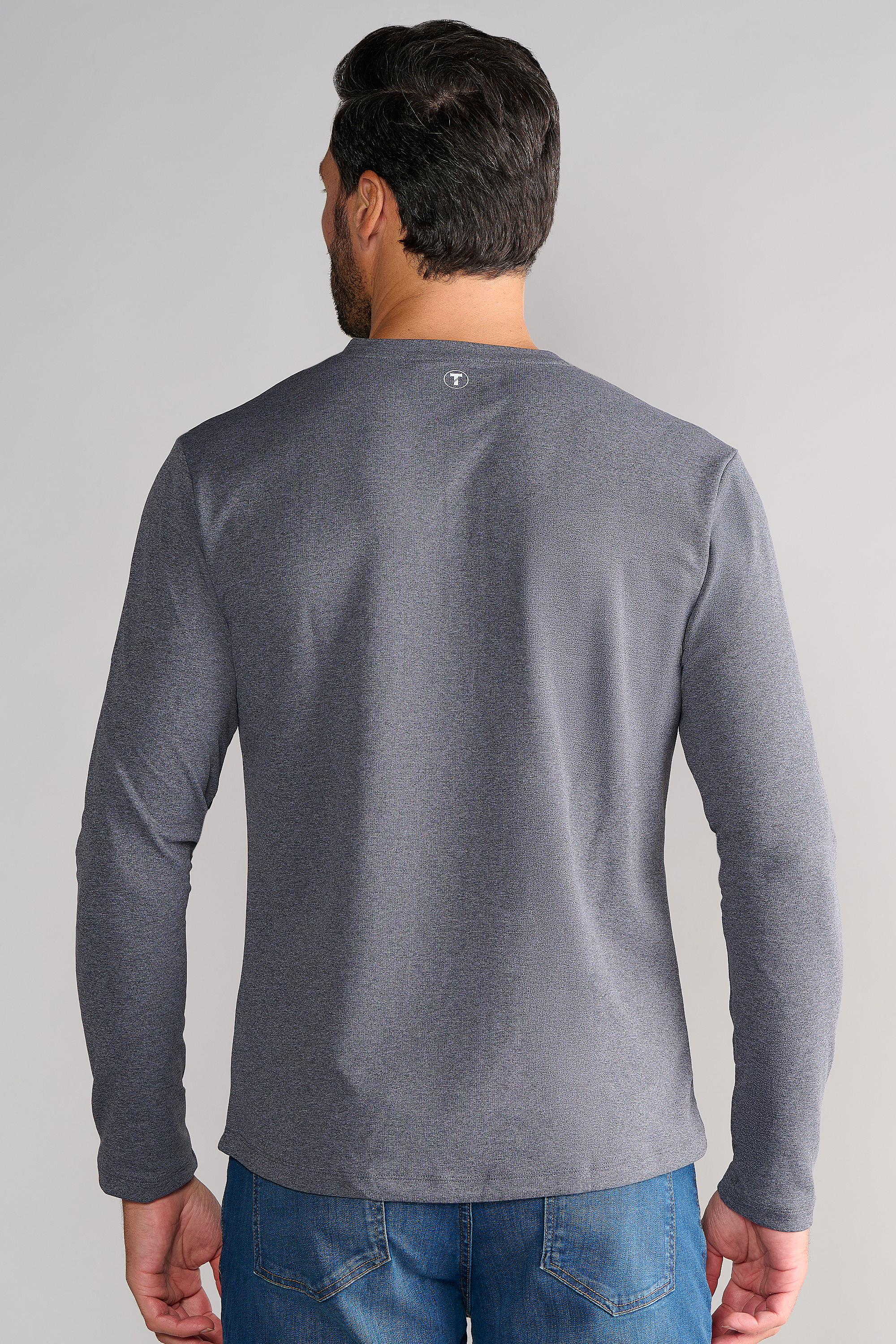 Performance Henley