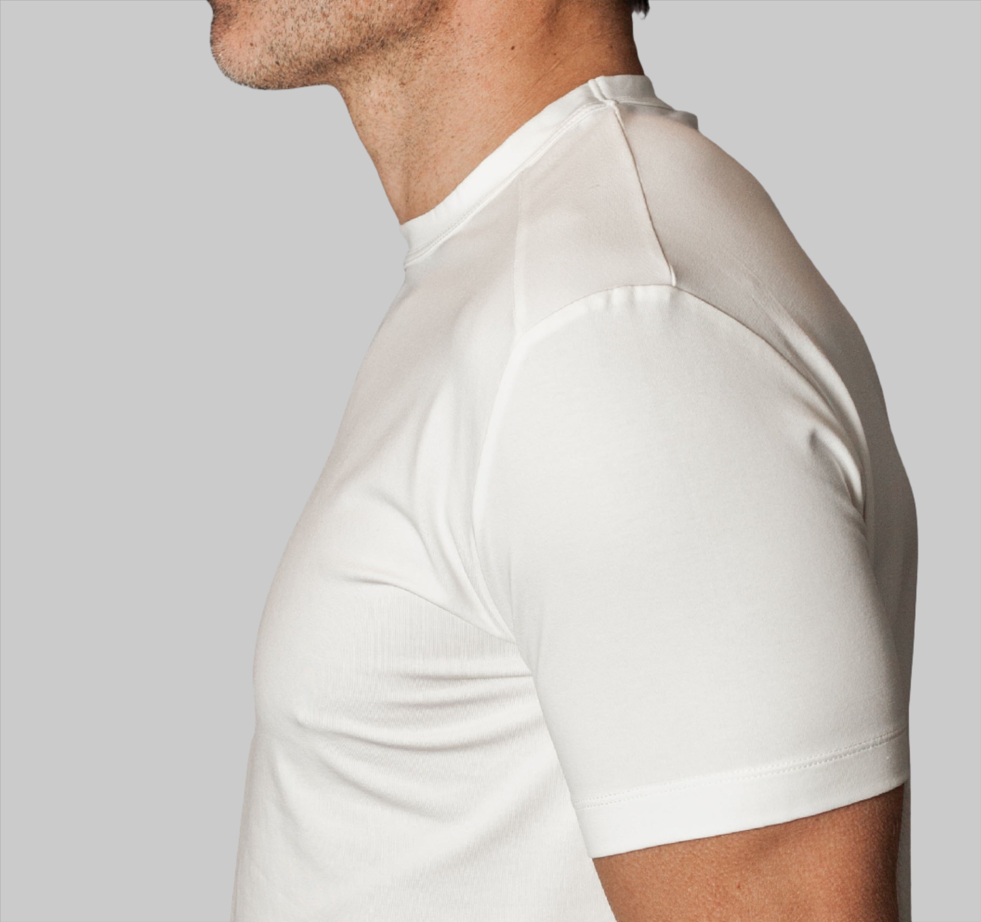 Buki Cinqo Tech Tee - White
