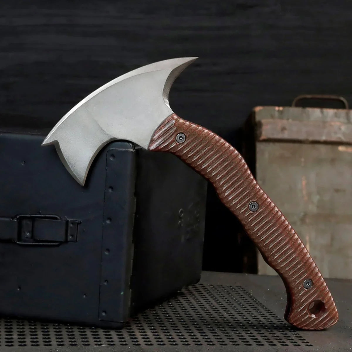 Compact tomahawk "Mingan" with polymer composite handle