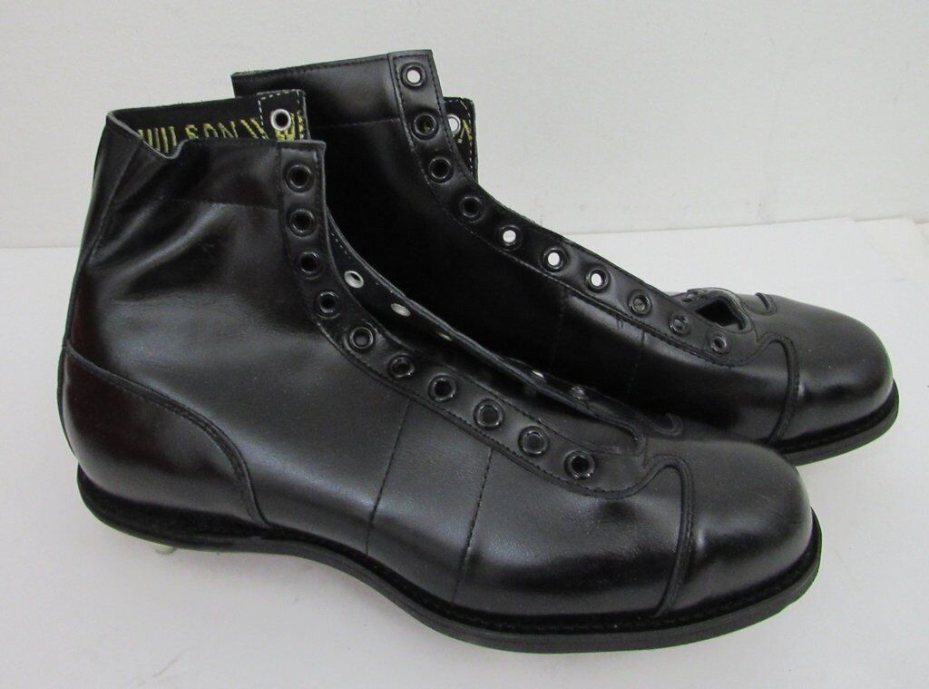 Pair of Vintage Wilson Riteweight Black Football Cleats Size 8.5  NIB 182906