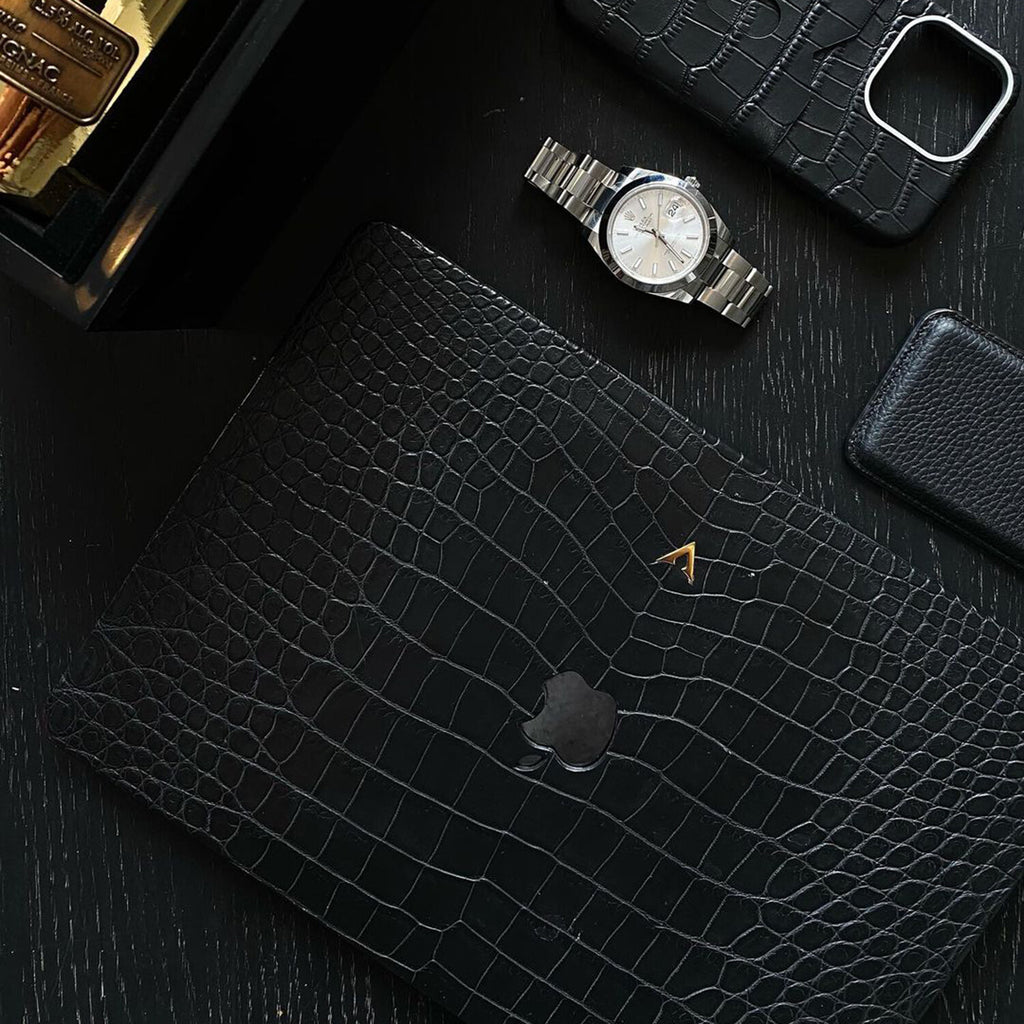 Black Alligator Patterned Macbook Case