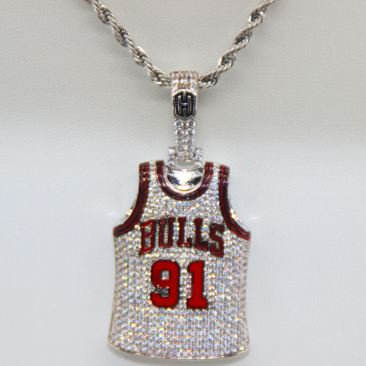 Chicago Bulls Dennis Rodman #91 Jersey Pendant Necklace – Premium Zircon Basketball Fan Gift