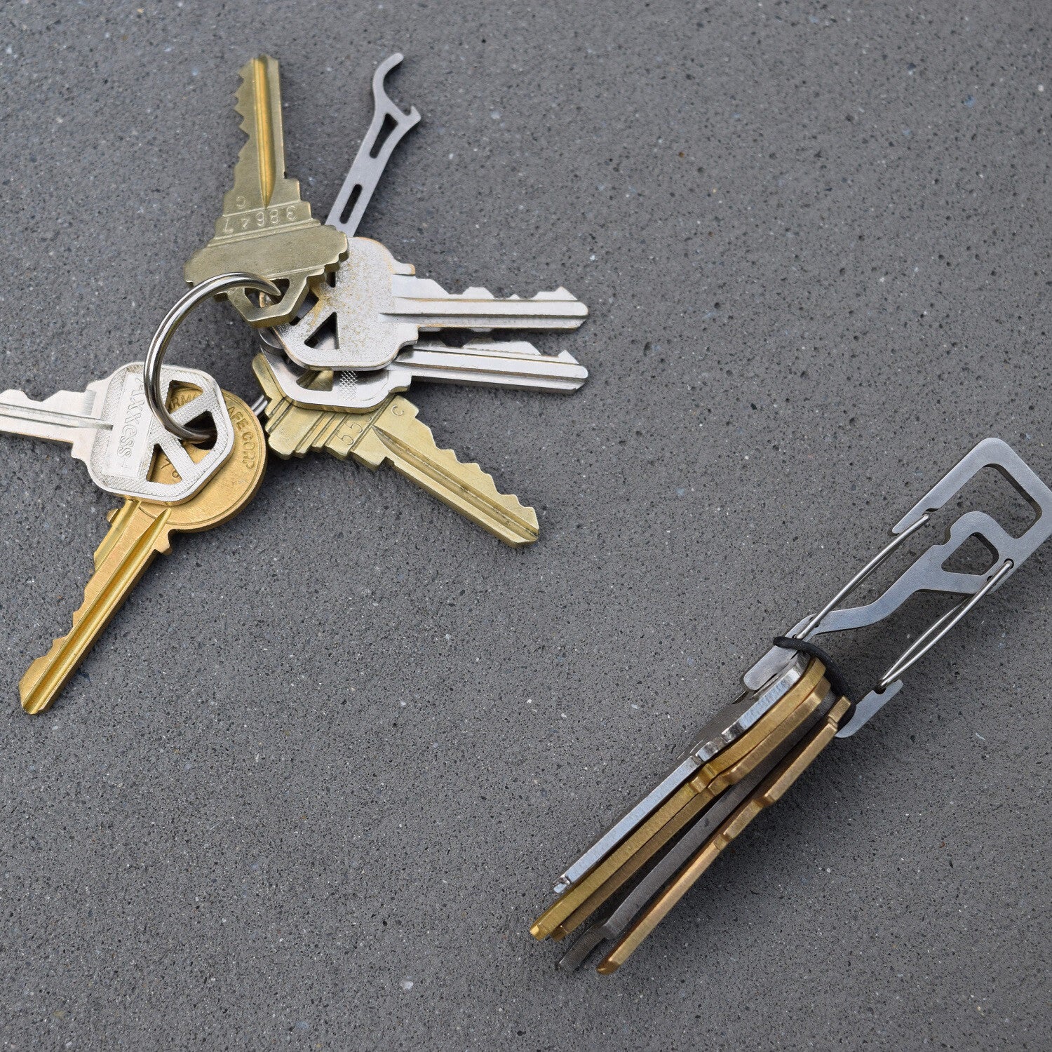 KT5 Carabiner // Original