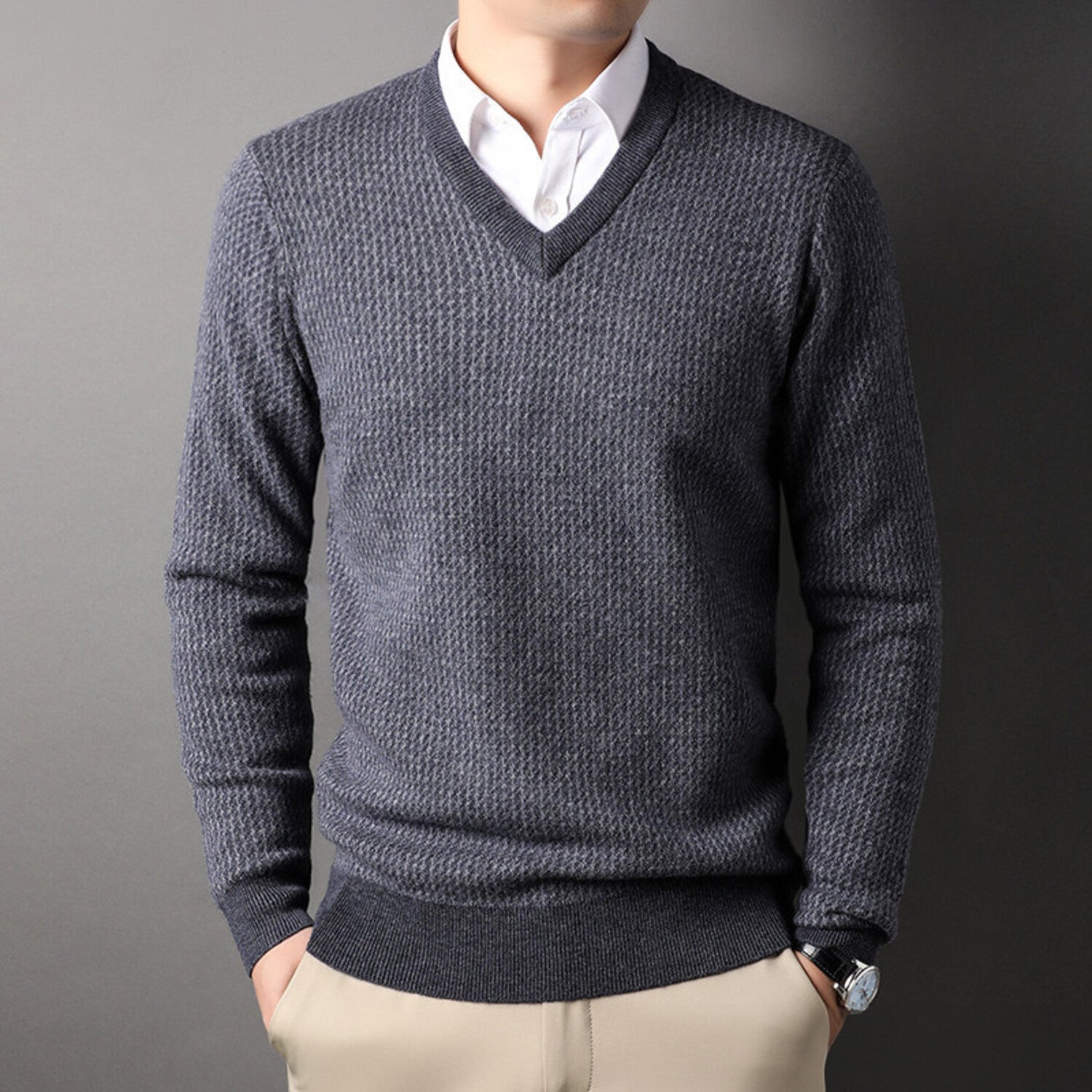 V-Neck Sweater // Grey