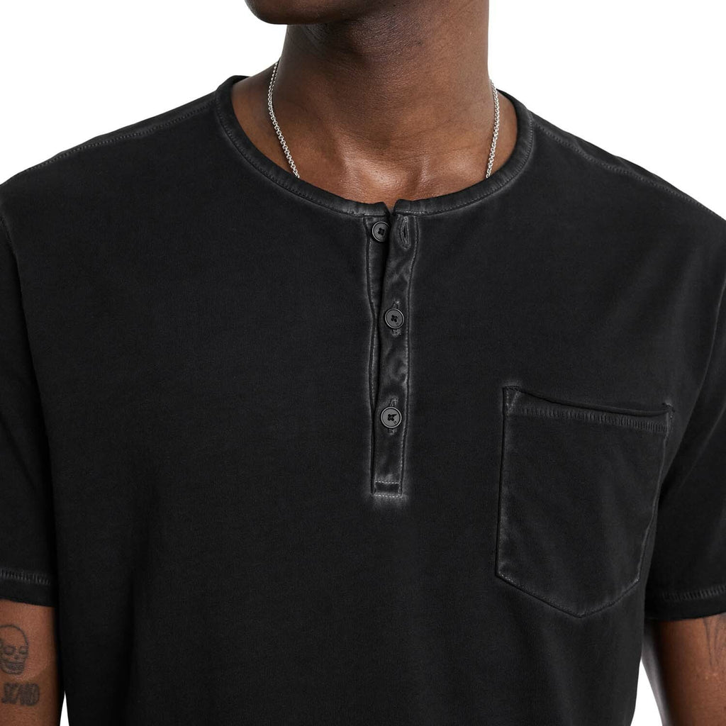 Rex Henley // Black
