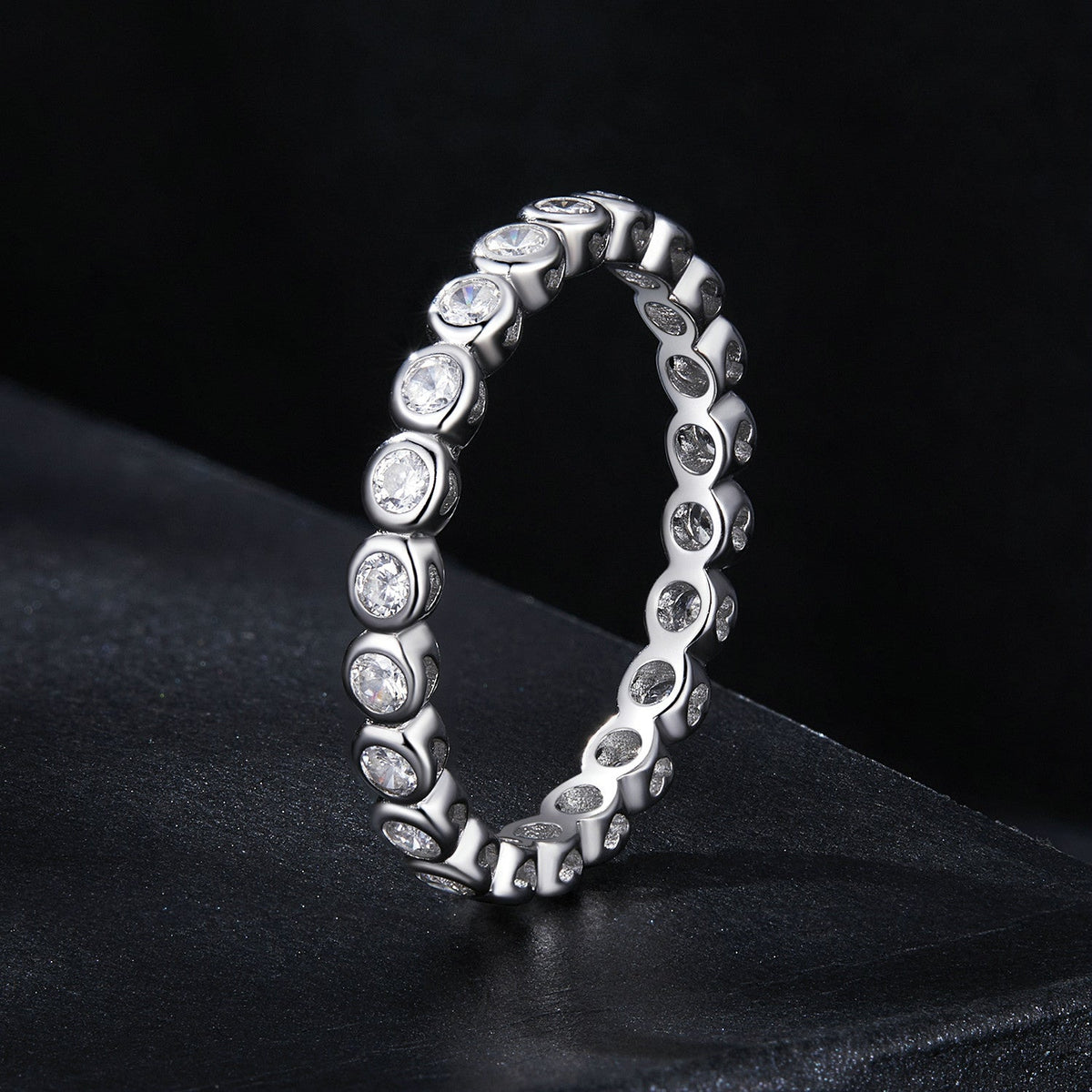 925 Sterling Silver 2mm Moissanite Ring Size 7 for Women