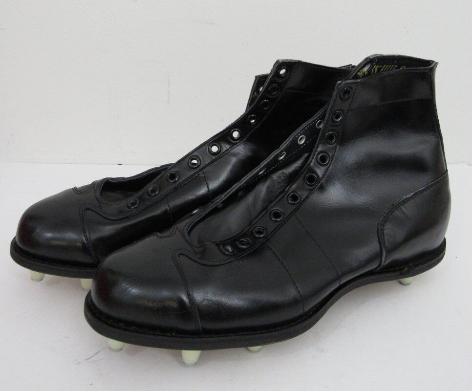 Pair of Vintage Wilson Riteweight Black Football Cleats Size 8.5  NIB 182906