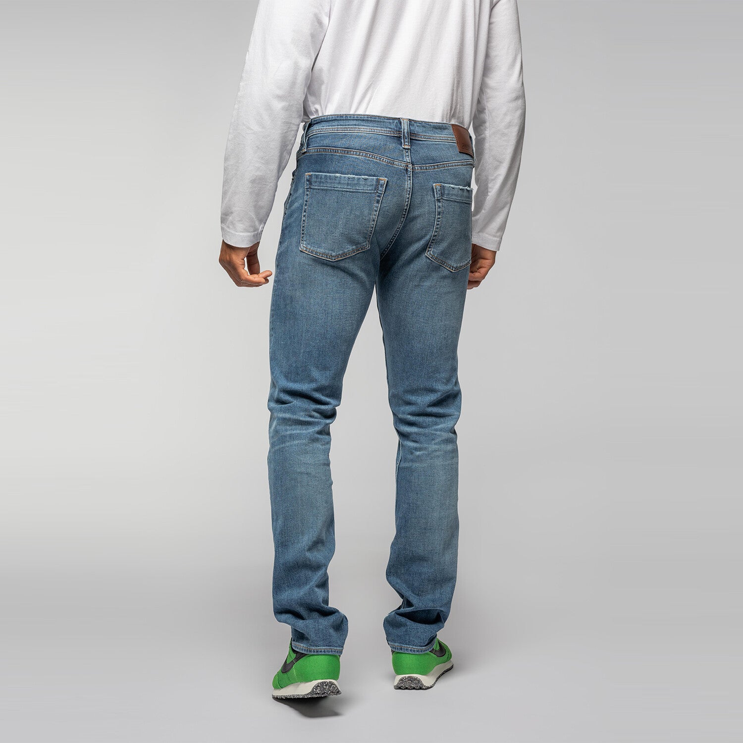 The Sharp Jean // Faded Indigo