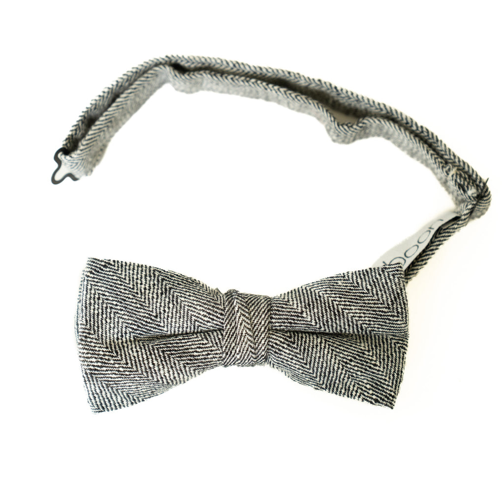 Ebony Tweed - Men's Pre-tied Bow Tie