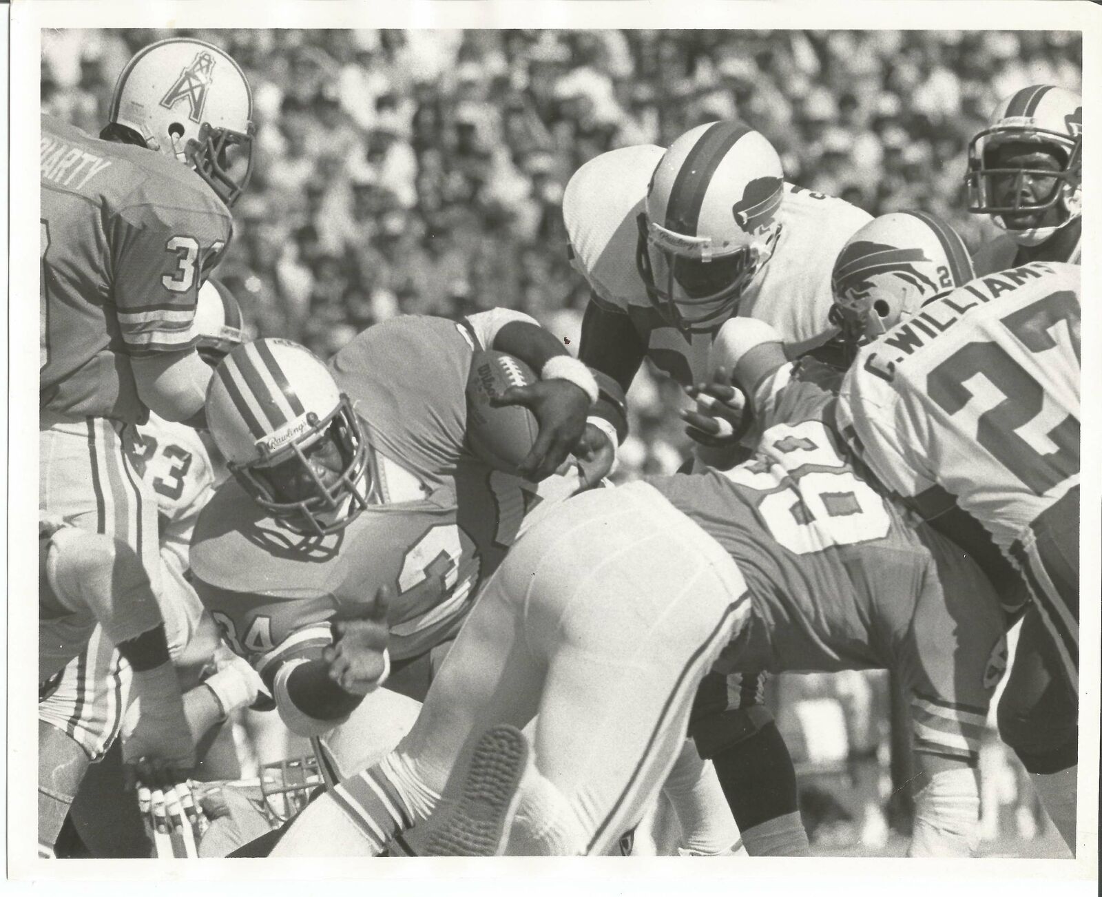 Earl Campbell Houston Oilers 8x10 B/W Unsigned Wire Photo 150310