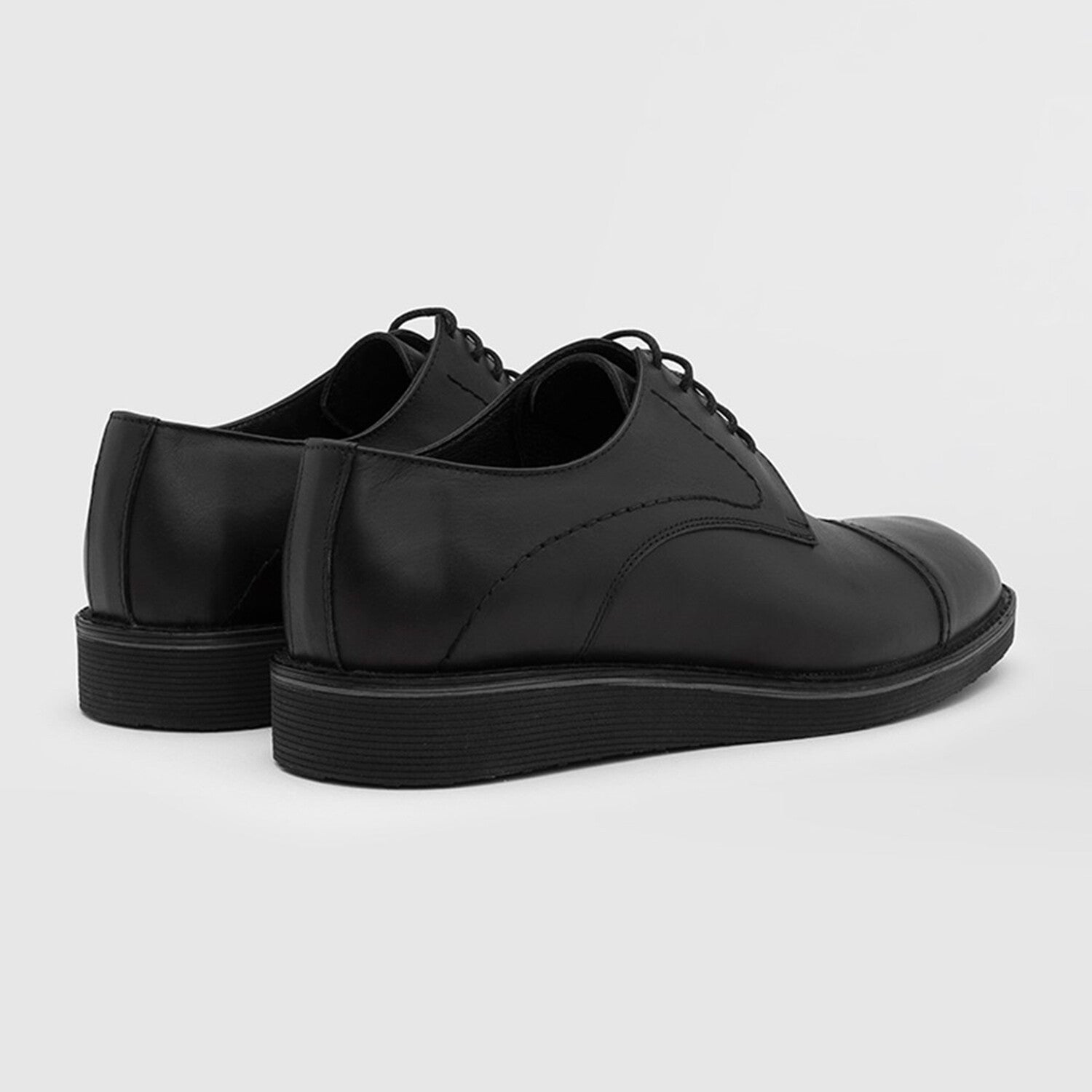 Corylus Antique Leather Men's Daily Shoe // Black